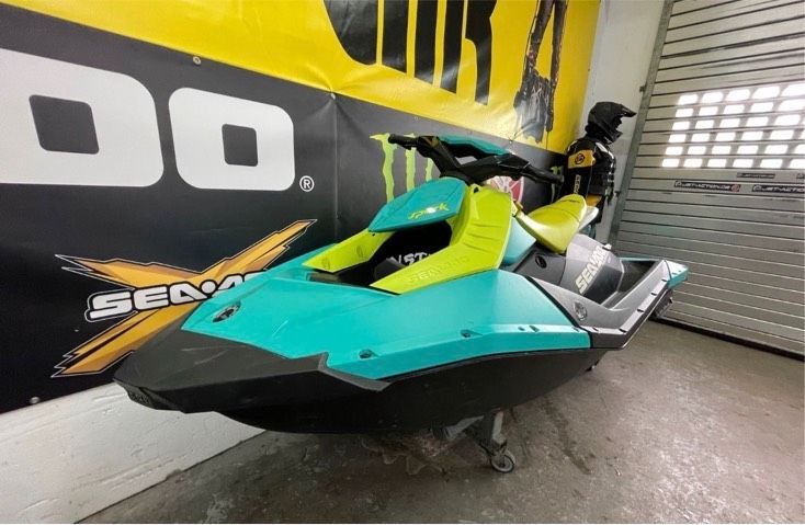 Seadoo Spark 2Up Sea Doo 2022 Jetski 28Std Jet Ski IBR Trixx 90Ps in Koblenz