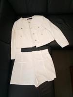 Zara Gr.L/XL Kostüm weiß Frankfurt am Main - Niederursel Vorschau