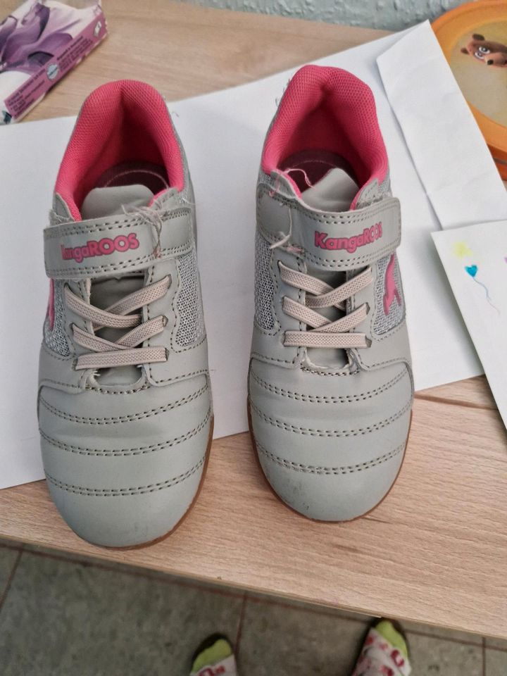 Kangaroos Turnschuhe gr.30 grau pink in Koblenz