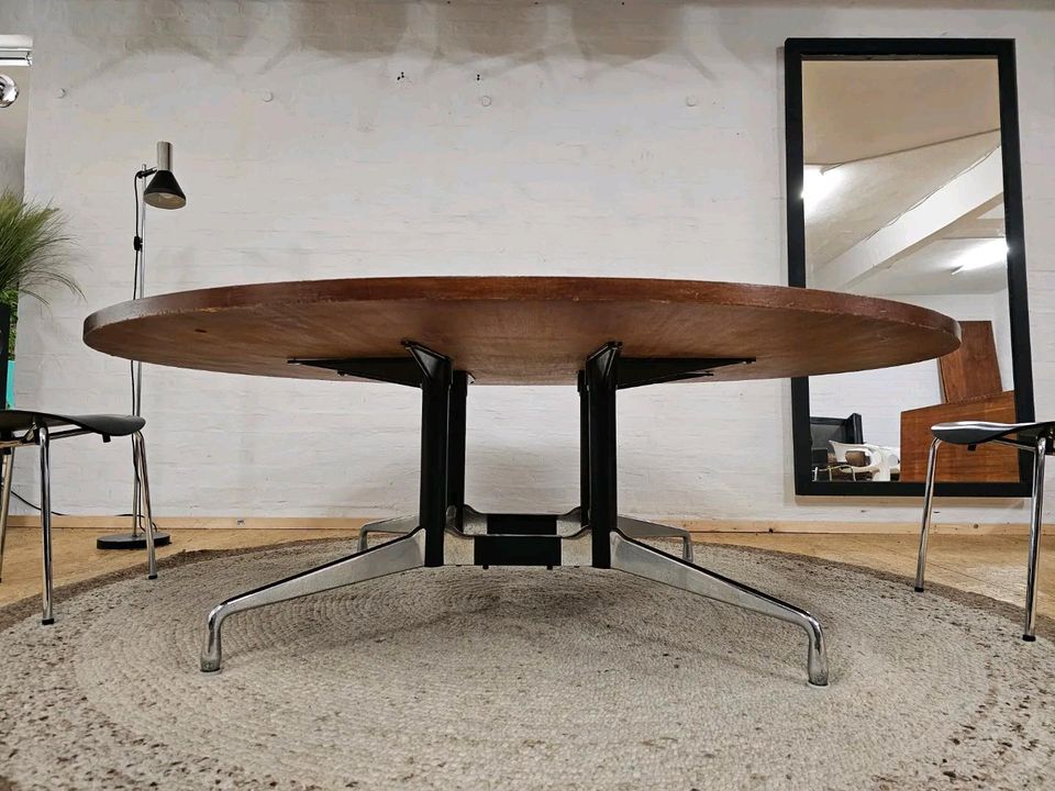 VITRA CHARLES RAY EAMES HERMAN MILLER TiISCH BÜRO OFFICE in Melle