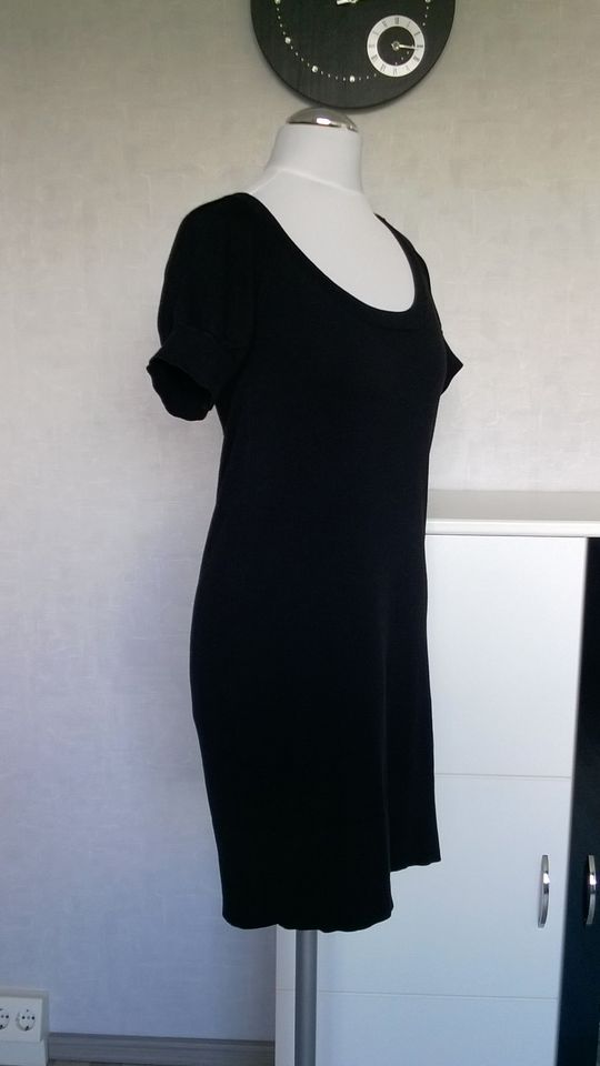 Strickkleid Kleid Kurzarm Feinstrick schwarz Gr. S Mng Basics in Berlin