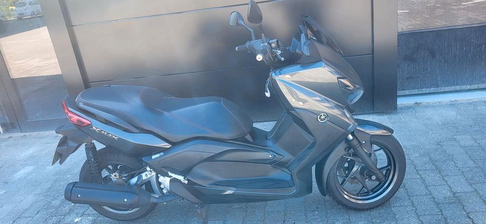 Yamaha xmax 250, TÜV neu, Akrapovic in Konstanz