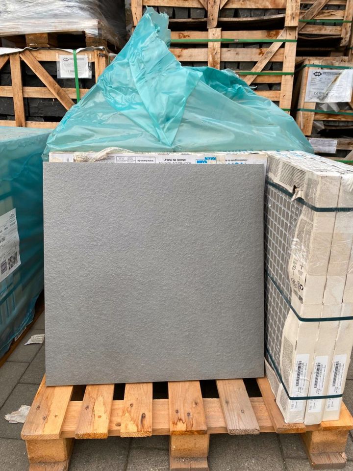 Kann Keramik Terrassenplatte Xenox 60x60cm grau 2 Wahl Fliese in Boos (Eifel)