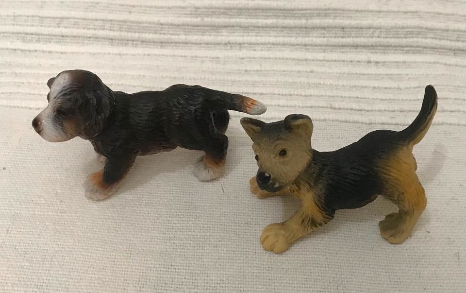 Tierfiguren 3xArbaton, 1xSchleich (2 Kätzchen+2 Hunde Welpen) in Osnabrück