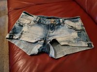 Coole Jeans Shorts Tally Weijl,  Gr. 34 NEU Frankfurt am Main - Kalbach Vorschau