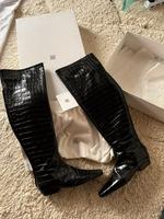Stiefel Kniehoch Overknees Toteme Gr. 37 Leder Krokodileffekt NEU Niedersachsen - Rühen Vorschau
