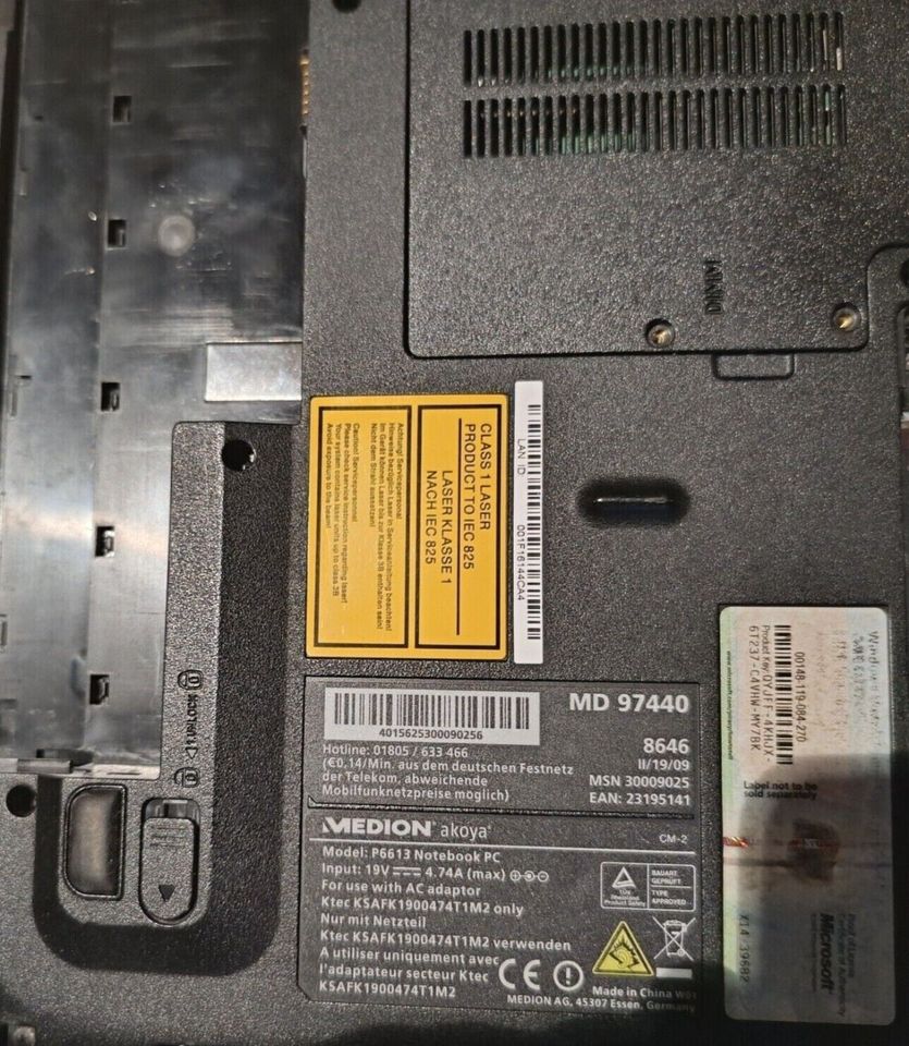 Medion Akoya MD97440 16 Zoll Laptop ohne RAM, HDD, Akku - defekt in Dresden