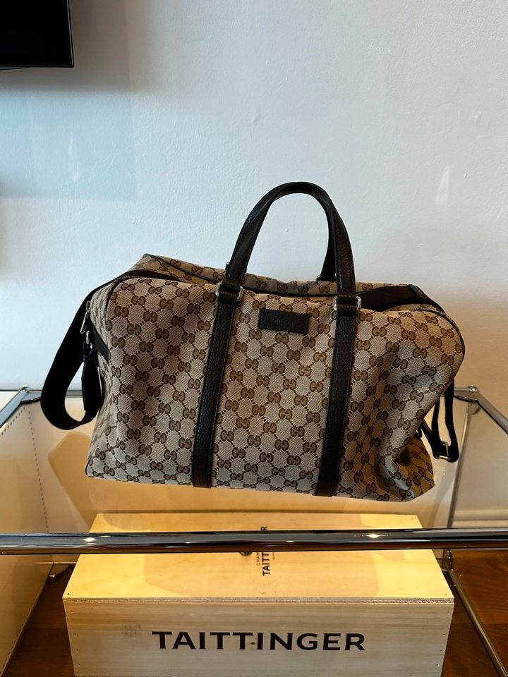 Gucci Weekender Duffle Bag in Leipzig