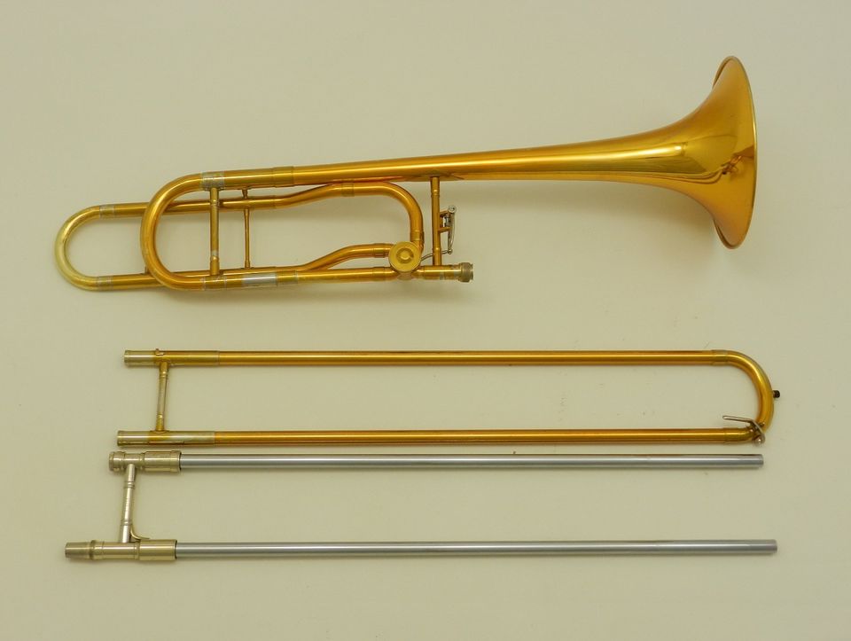 Trombone Posaune Bb/F CONN (88H) DR23-213 in Görlitz