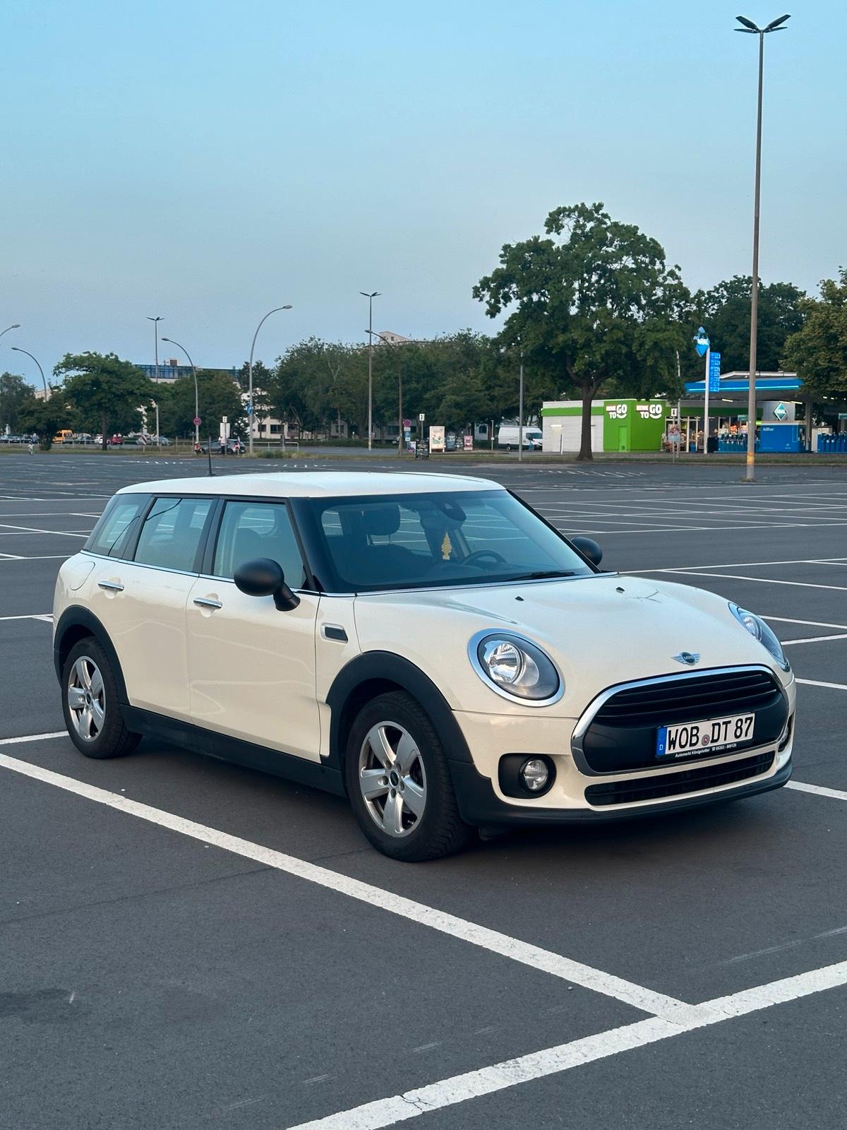 Abbildung des Autos MINI Clubman One D | 1.5…