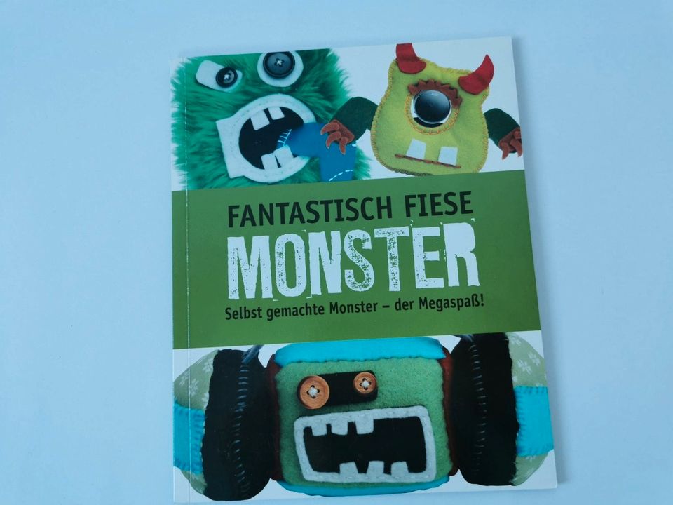 Bastelbuch: witzig-fiese Stoff-Monster zum selber nähen in Berlin