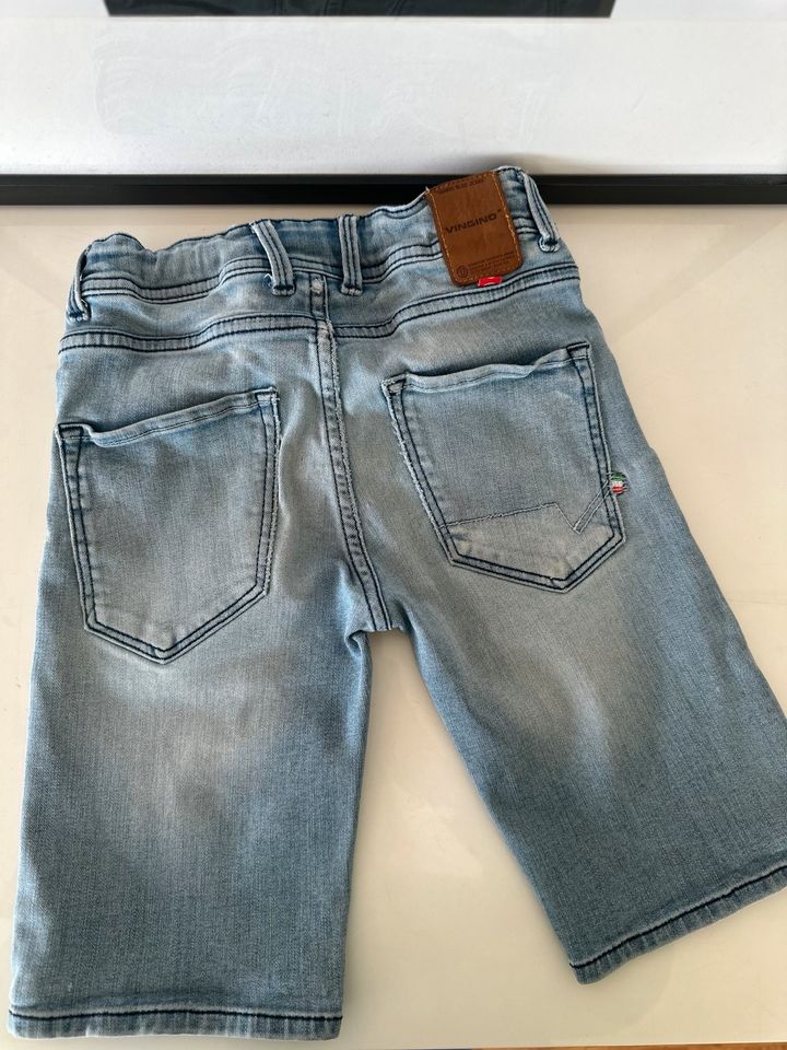 Tolle Vingino Jeans-Shorts Gr. 128 - top! in Wuppertal
