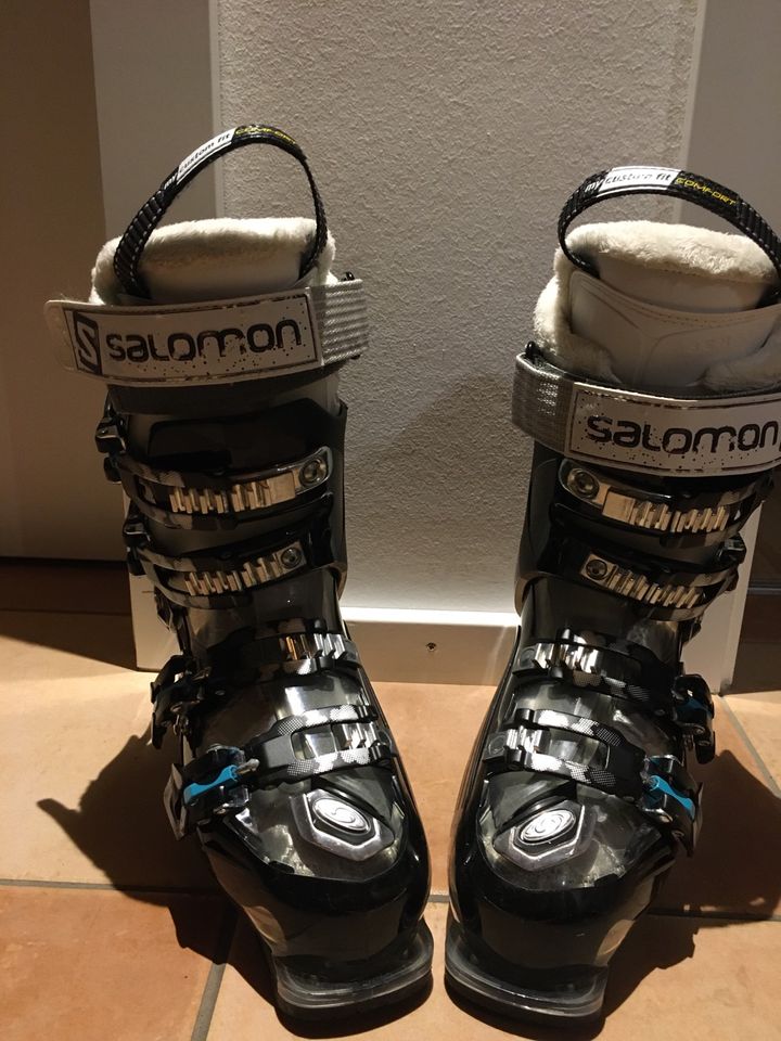 Skischuhe Salomon Damen 24,5 in Berg