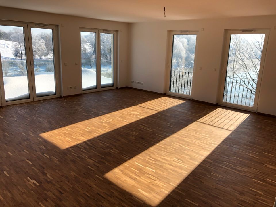 5-Zimmer Wohnung 199qm in Kröllwitz - direkt an der Saale in Halle