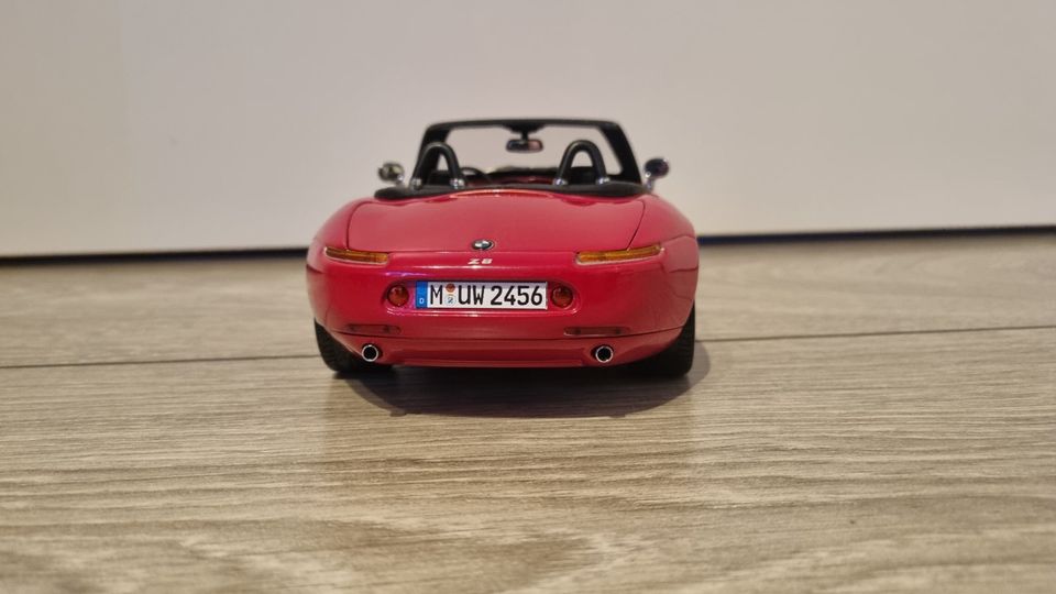 1:18 Kyosho BMW Z8 Roadster Rot in Ebhausen