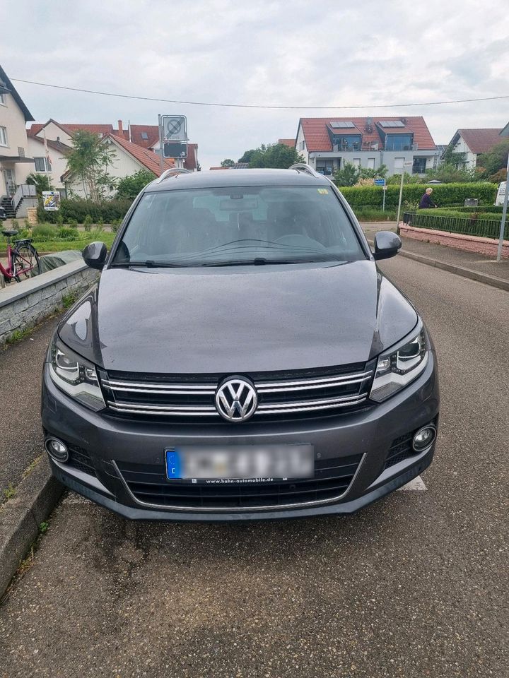 Volkswagen Tiguan Neu TÜV, Allrad, Anhänger Kuplung, Scheckheft g in Emmendingen