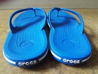 Crocs M9 W11 Zehentreter Größe 42/43 Blau - Neuwertig Berlin - Spandau Vorschau