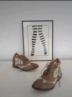 stylische Bronx Halbschuhe braun weiß Spitze 37 Berlin - Köpenick Vorschau