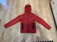 Nike Tech Fleece rot         Größe XS Bayern - Kaufbeuren Vorschau