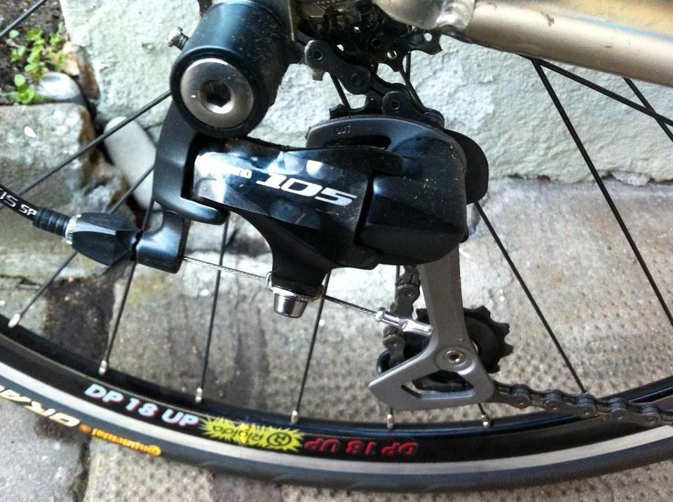 Rennrad 26 Zoll Shimano 105/5700 3-fach OHNE Laufräder in Aschaffenburg