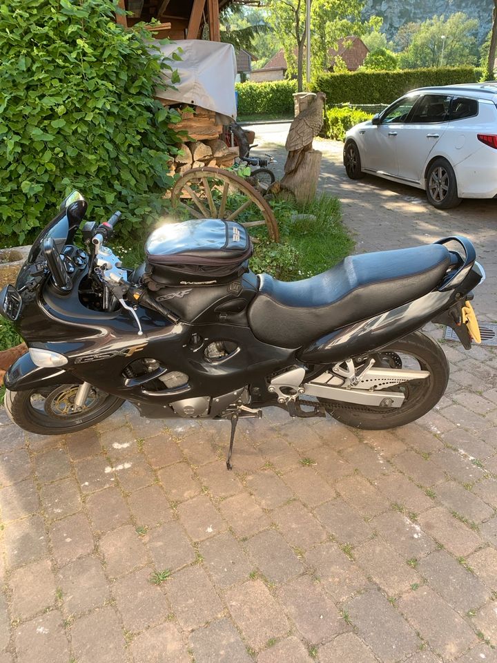 Suzuki GSX 750 F Black in Goslar