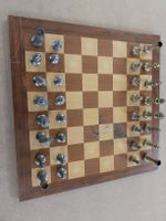 Schach Spiel aus Metallguss Figuren, silber und goldfarbig. Lindenthal - Köln Sülz Vorschau