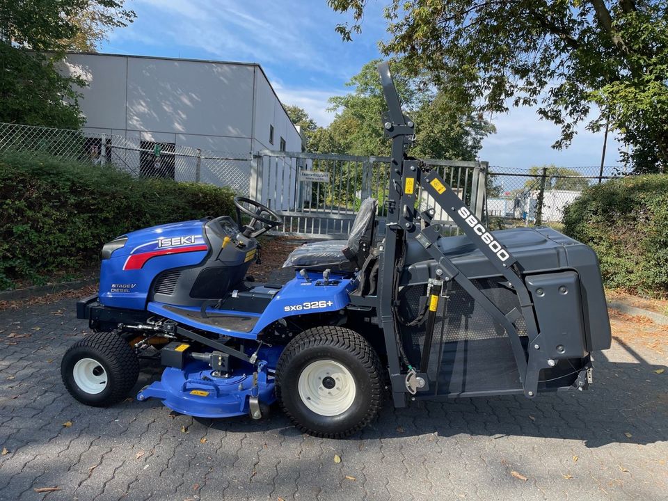 ISEKI SXG 326 Diesel-Rasentraktor mit Hochentleerung * 122cm in Berlin