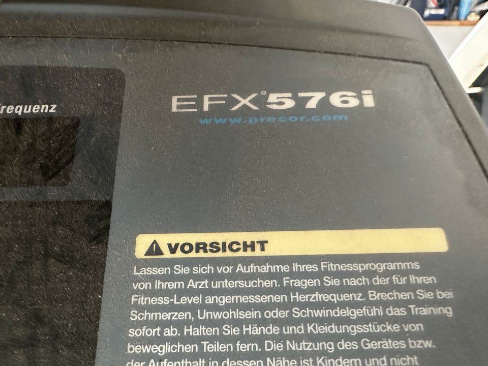 Precor EFX 576i Ellipsentrainer in Hemsbach