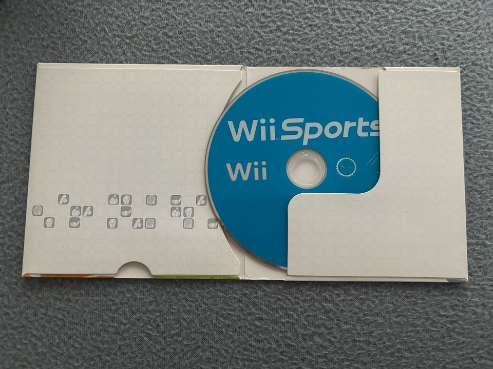 Nintendo Wii + Zubehör + 4 spiele in Nürnberg (Mittelfr)