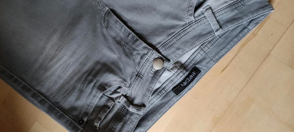 MARC CAIN DAMEN JEANS in grau, N3 in Freiburg im Breisgau