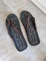Slipper zehentrenner Sandalen Esprit Gr. 45 Thüringen - Erfurt Vorschau