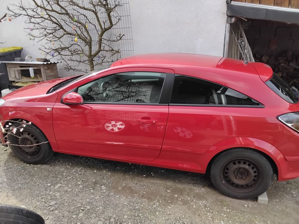 Opel Astra Coupe in Ebeleben