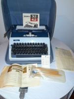 Verkaufe Schreibmaschine Erika- Modell32-DDR- Sachsen-Anhalt - Jeßnitz Vorschau