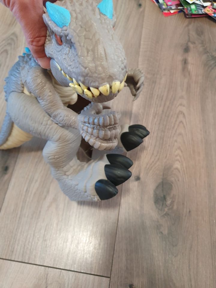 Verkaufe ein T-Rex von Mattel 2020 Jurassic World in Berlin