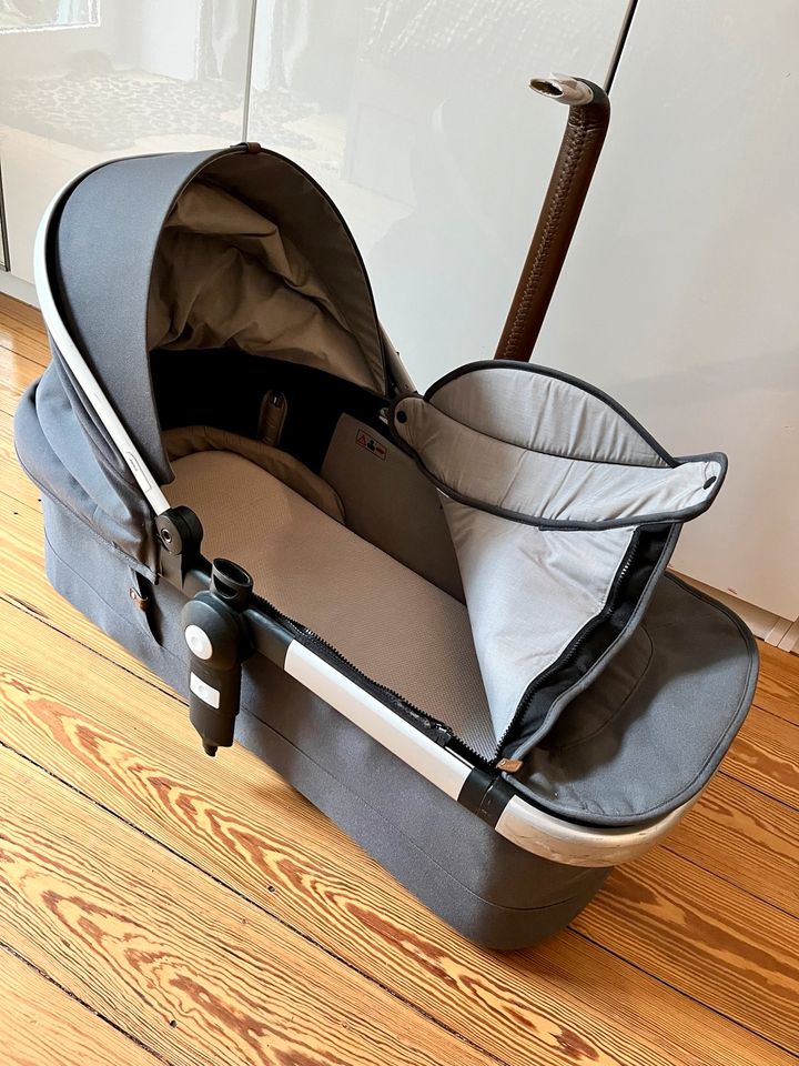 Joolz Day 2 Kinderwagen Buggy mit Zubehör Hippo Grey Grau in Hamburg