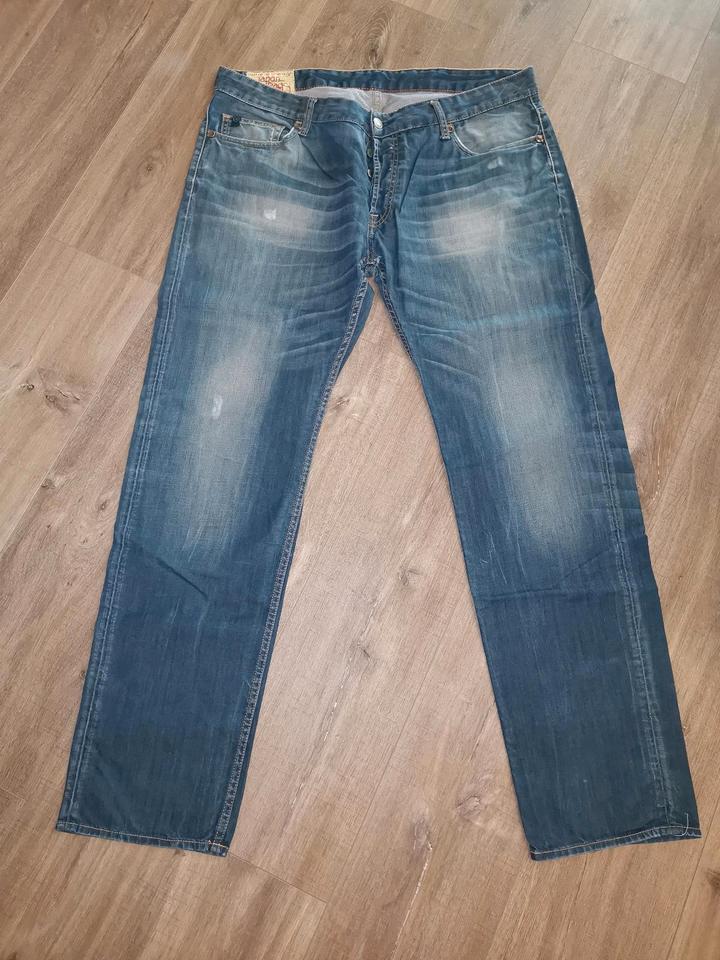 Tolle, neuwertige Jeans in blau von Japan Rags Weite 40,top in Harsum
