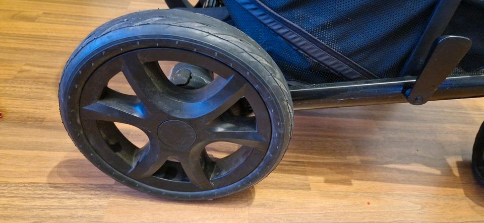 Kinderwagen Joie chrome dlx zu verkaufen in Diepholz