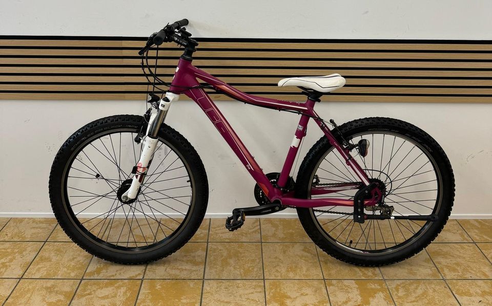 Kinder Jugend Damen Fahrrad 26 zoll von CUBE ☑️ Neu Inspektion in Remshalden