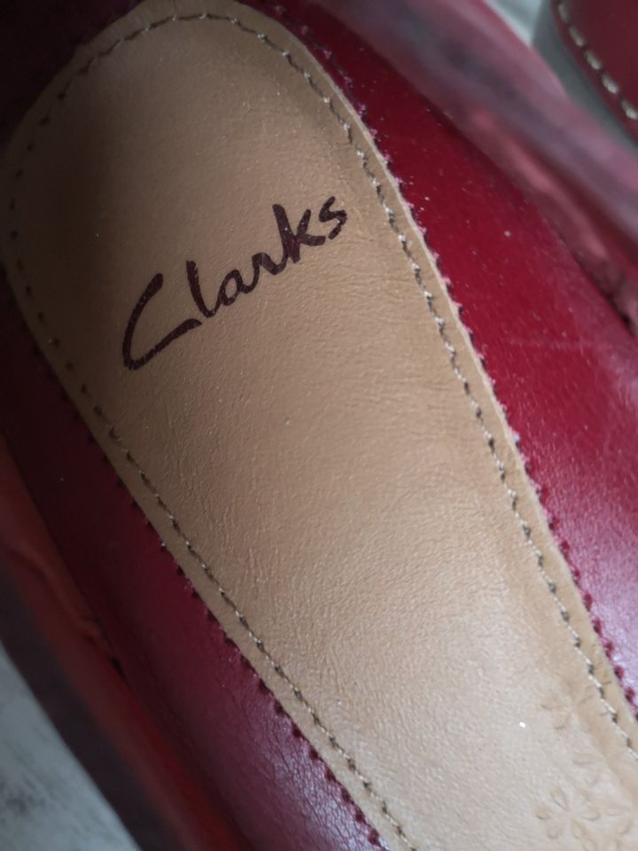 Damen Schuhe Pumps Clarks Emerson Jazz Gr 38 UK 5 rot Leder in Duisburg