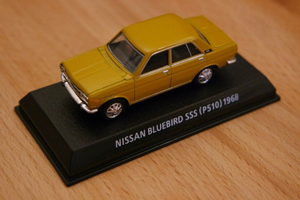 KONAMI 1968 Nissan Bluebird SSS, Maßstab 1:64 in Nürnberg (Mittelfr)