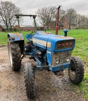 Schlachte Ford 3000 Traktor Schlepper Diverse Ersatzteile Niedersachsen - Wildeshausen Vorschau