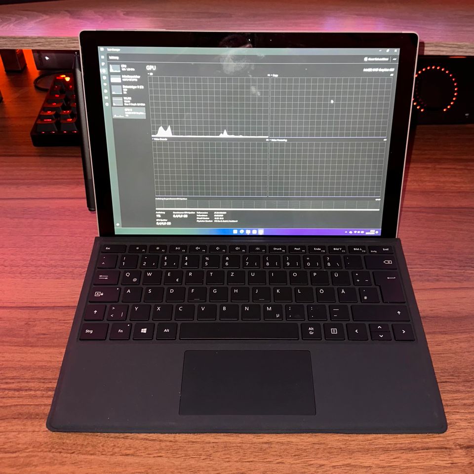 Microsoft Surface 6 Pro i5 8350u, 8GB Ram, 256GB SSD in Groß-Zimmern