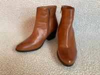 braune Post Xchange Leder Stiefeletten mit Absatz Reißverschluss Brandenburg - Perleberg Vorschau