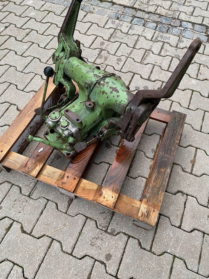 Fendt Dieselross Traktor Hydraulikblock in Bonndorf