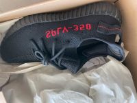 adidas Originals Yeezy Boost 350 V2 "Black Red" - 9 Hessen - Aßlar Vorschau