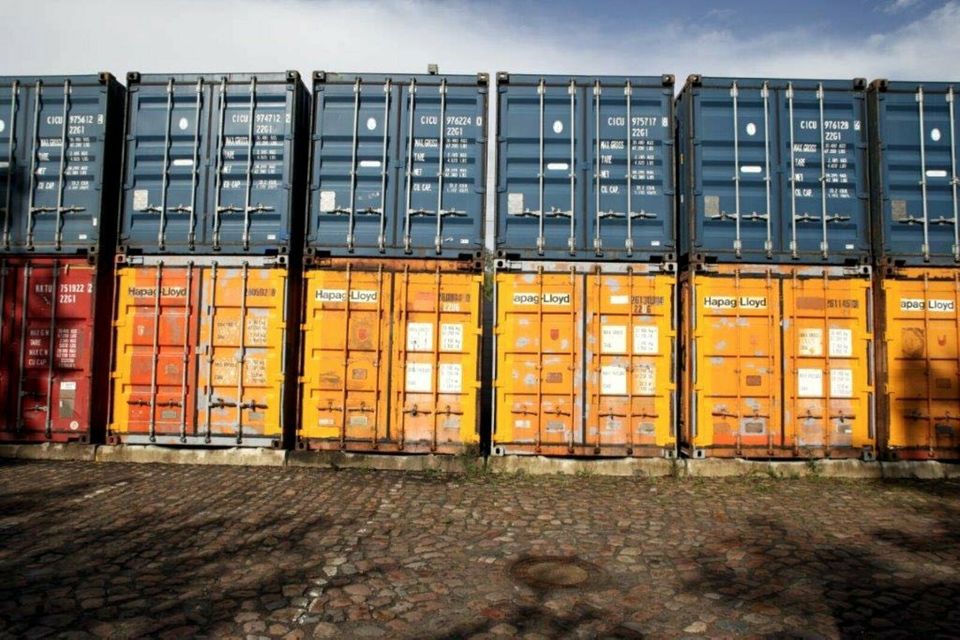 Selfstorage im Lagercontainer Einlagerung Lagerfläche in Hamburg