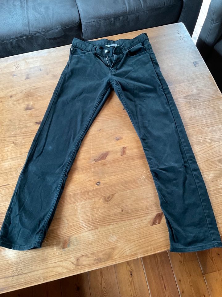 Schwarze Jeans H&M 158 in Menslage