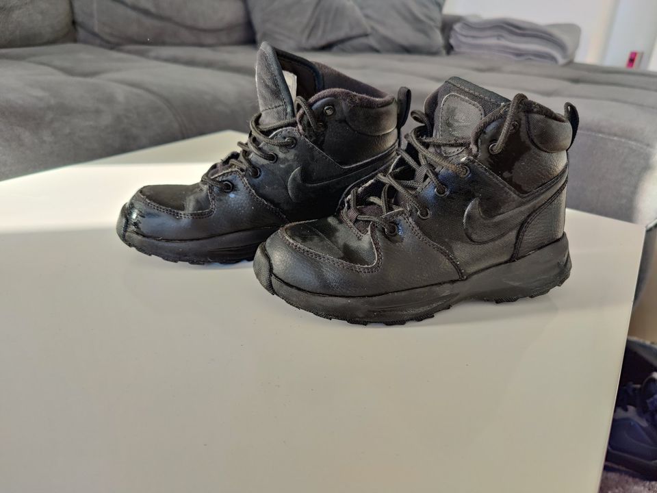 Nike Stiefel Winter Herbst für Kinder Jungs in Frankfurt am Main