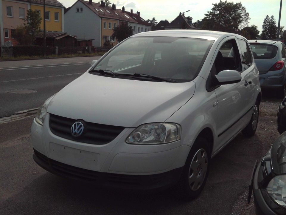 Volkswagen Fox Basis 1,2 Gepflegt*TÜV=NEU in Schwaig