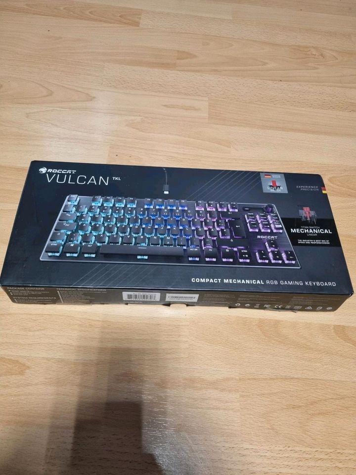 Roccat VULCAN TKL in Osnabrück